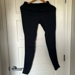 Lululemon black running tights.